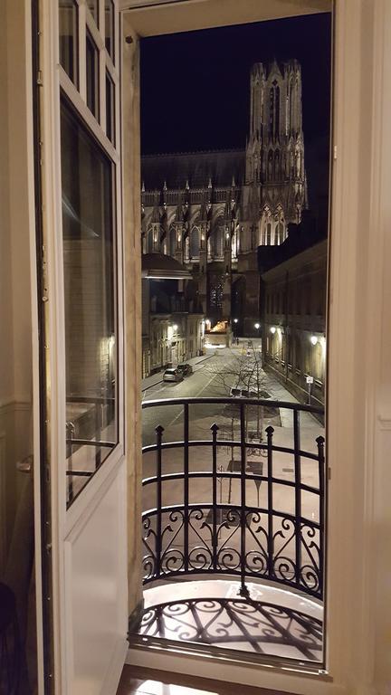 Les Berceaux De La Cathedrale Apartment Reims Exterior photo