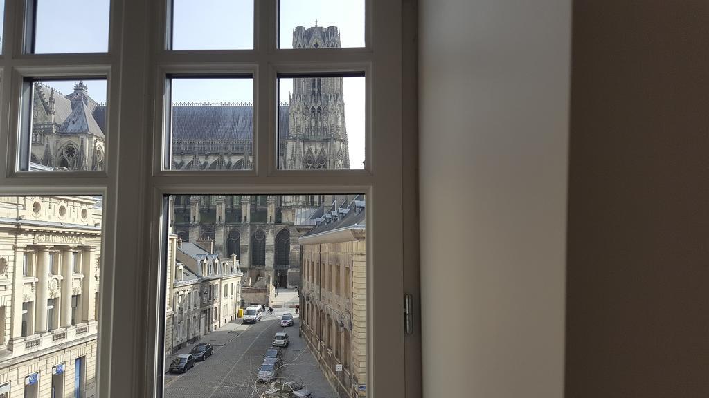 Les Berceaux De La Cathedrale Apartment Reims Exterior photo